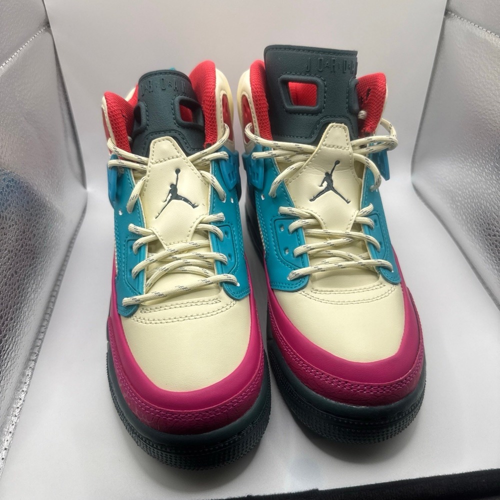 JORDAN WINTERIZED SPIZIKE (GS)
COCONUT MILK/OXIDIZED GREEN
LAIT DE COCO/NERT OXI